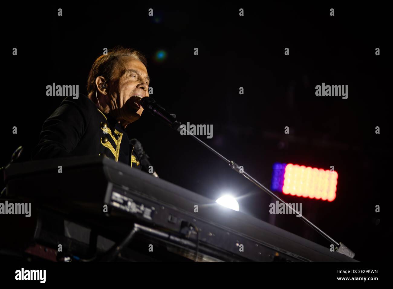 Puuh tritt live im Amphitheater von Pompeji auf, während der letzten Konzerttour am 22. Juli 2024. Stockfoto