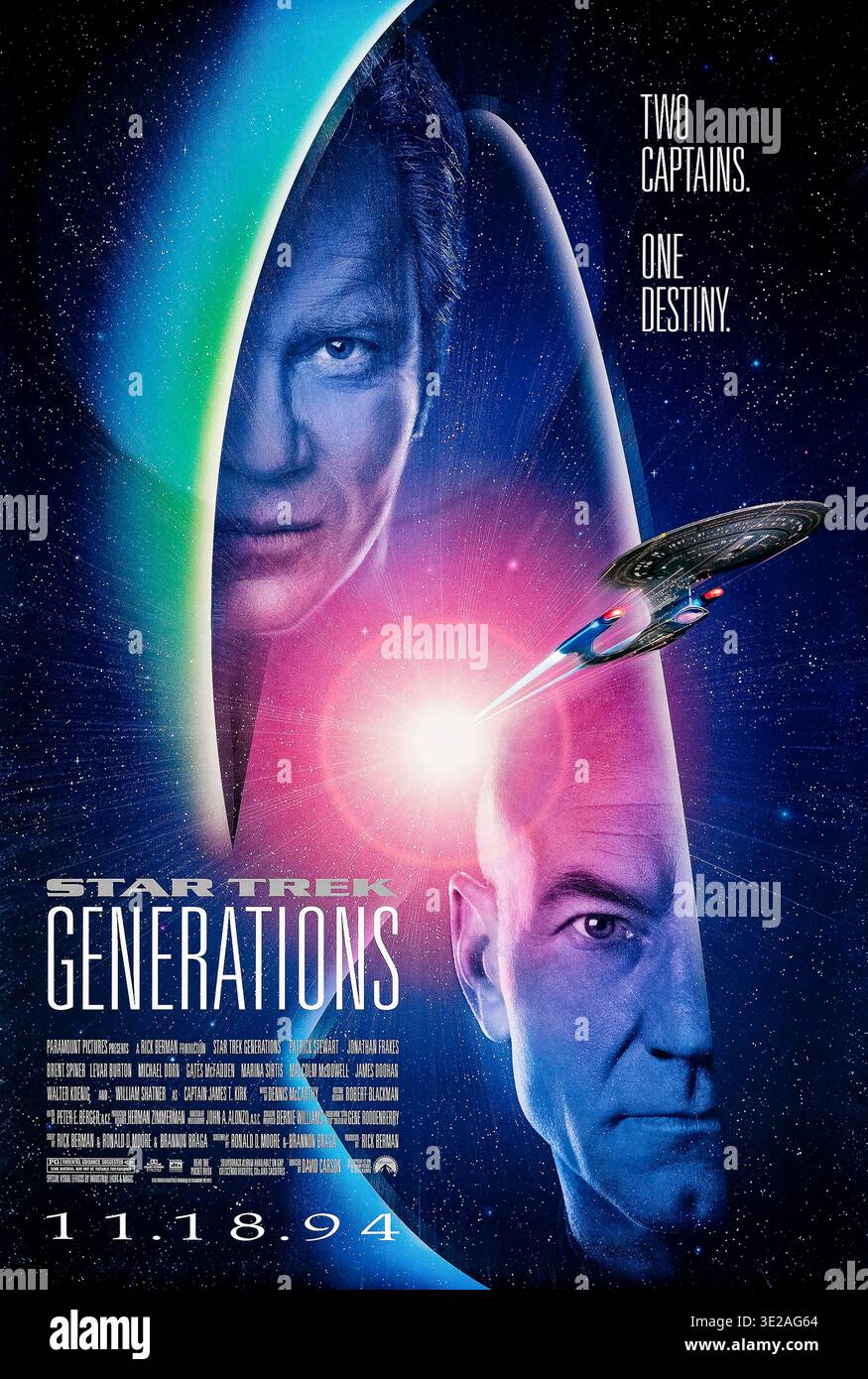Star Trek Generations (1994) von David Carson mit Patrick Stewart, William Shatner und Jonathan Frakes. Captain Kirk schließt sich Picard an, um Soran davon abzuhalten, mit dem Nexus ins Paradies zurückzukehren und dabei einen Stern zu zerstören. Ihre Allianz überbrückt Generationen, um Veridian III zu retten. Fotografie eines originalen Posters aus dem Jahr 1994, das NUR FÜR REDAKTIONELLE ZWECKE VERWENDET wurde. Quelle: BFA / Paramount Pictures Stockfoto