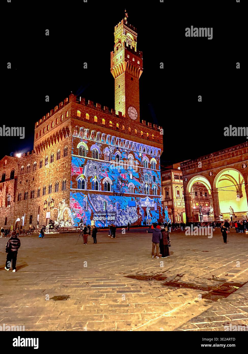 Bilder, die auf die Wände des Palazzo Vecchio auf der Piazza della Signoria im Rahmen des Florenz Lichterfestes in Florenz, Italien, projiziert wurden Stockfoto
