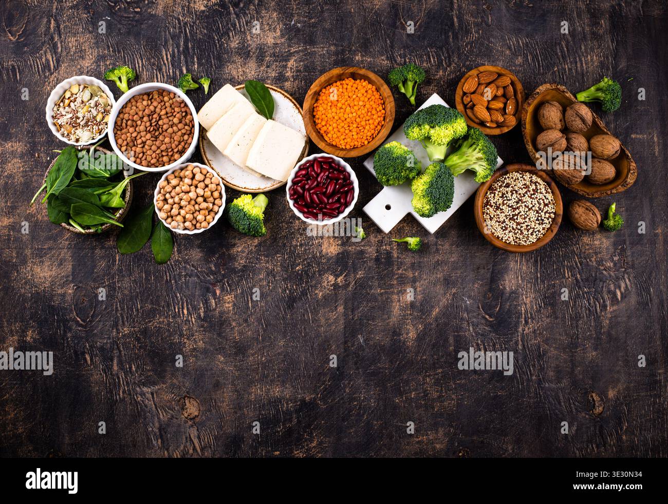 Sortierung pflanzlicher veganer Proteinprodukte Stockfoto