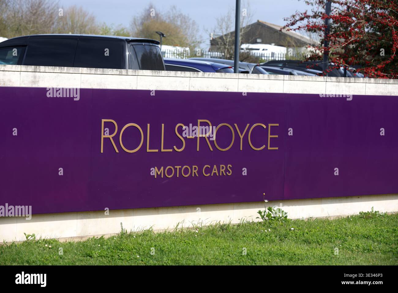 Allgemeine Ansichten des Rolls Royce Car Company Building in Chichester, West Sussex, Großbritannien. Stockfoto