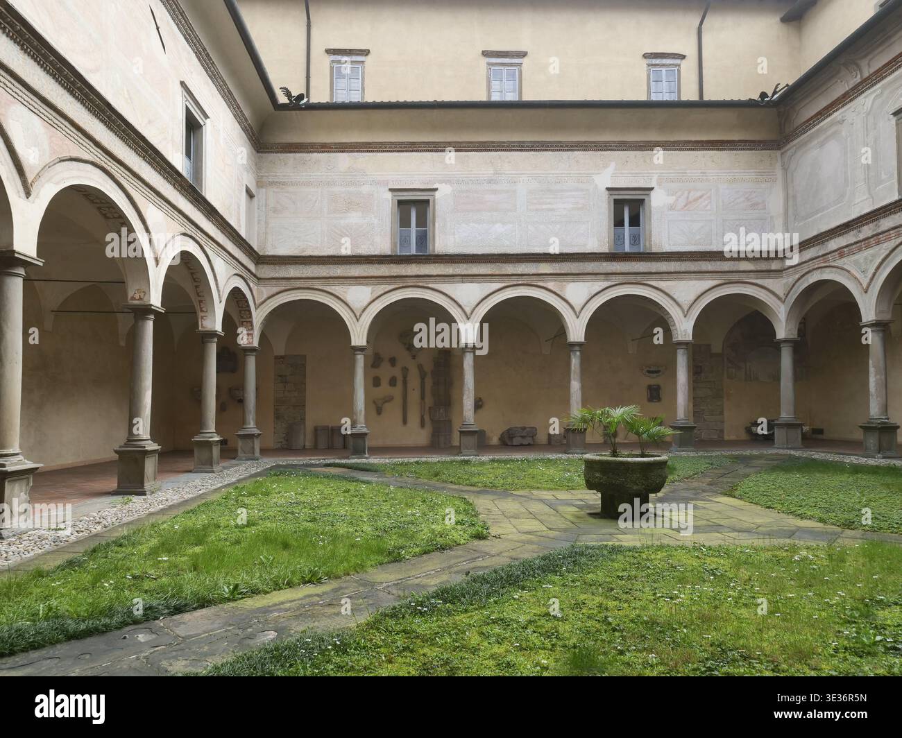 Superior-Abtei San Giacomo in Pontida, Stockfoto