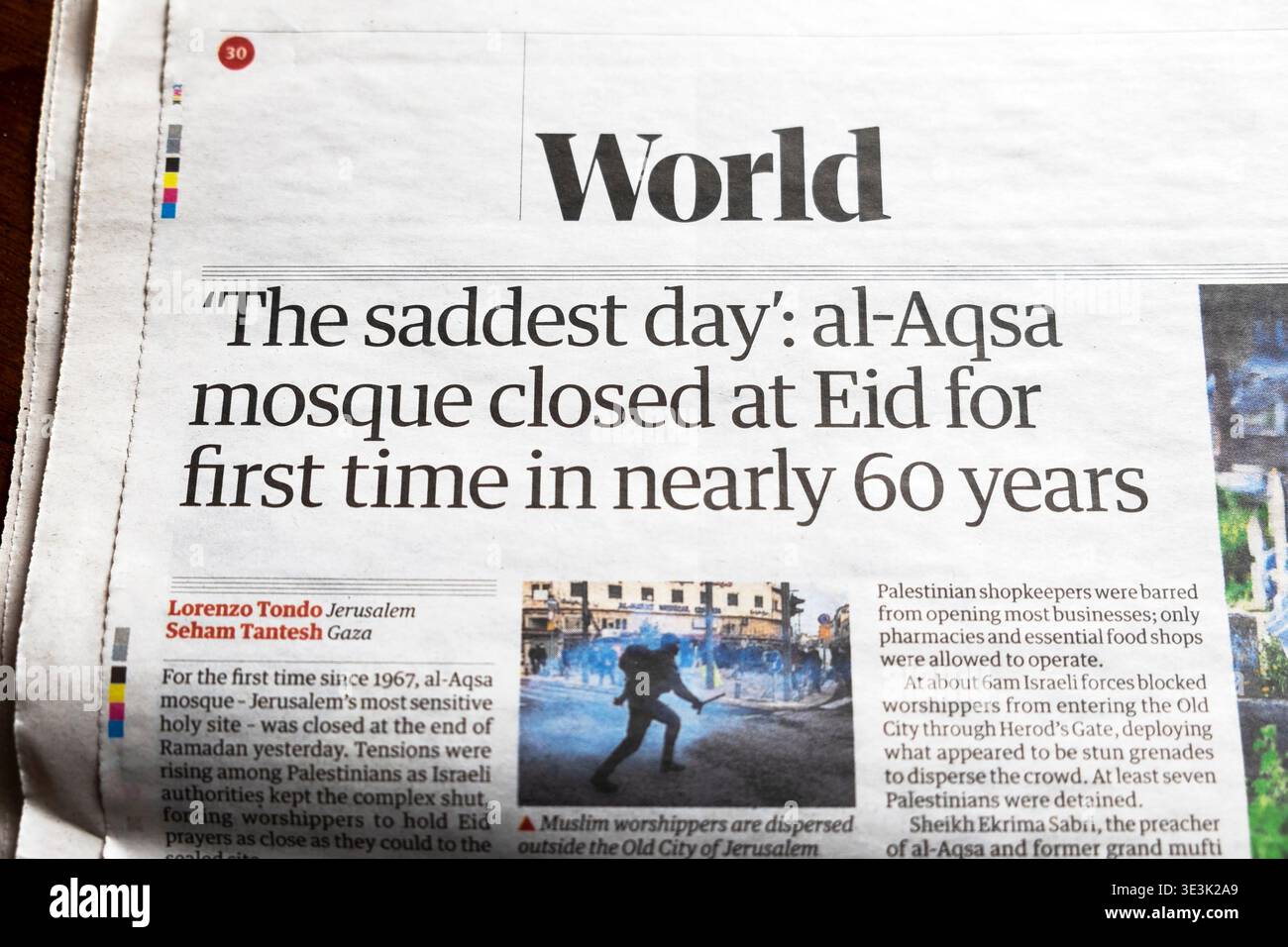 "Der traurigste Tag": die al-Aqsa-Moschee wurde in Eid zum ersten Mal seit fast 60 Jahren geschlossen." Guardian-Zeitung titelt Jerusalem artikel 21 März 2026 Vereinigtes Königreich Stockfoto