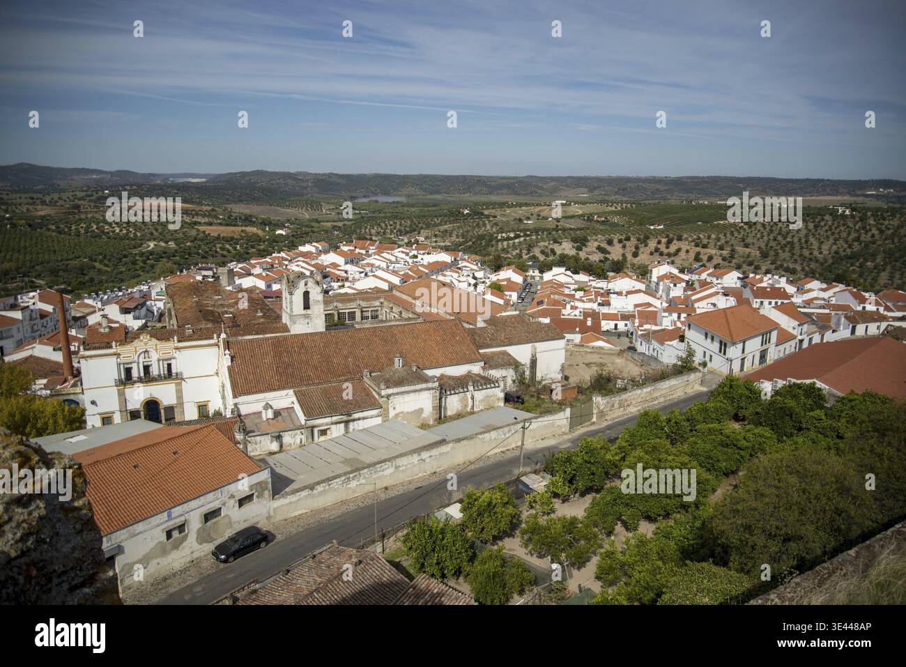 Das Convento de Nossa Senhora do Carmo in der Stadt Moura in Alentejo in Portugal. Portugal, Moura, Oktober 2021 Stockfoto