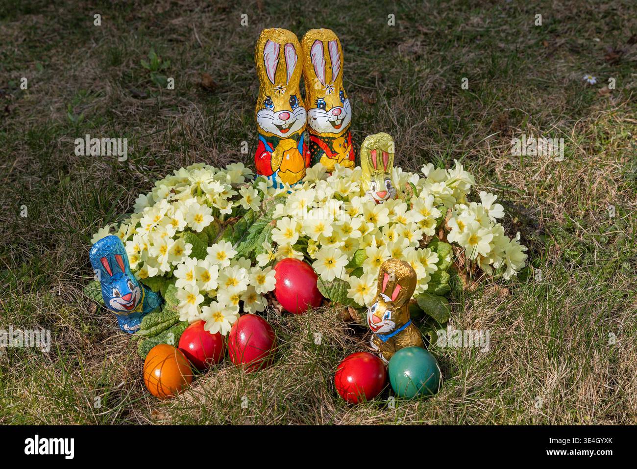 Ostern, Schokoladeosterhasen und Ostereier // Ostern, Schokoladen-Osterhasen und Ostereier - 20260325 PD20382 Credit: APA-PictureDesk/Alamy Live News Stockfoto