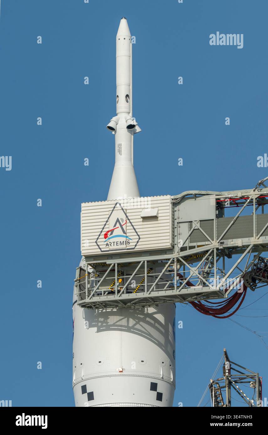 ARTEMIS II sitzt am 29. März 2026 auf der Startrampe LC-39B im Kennedy Space Center. Stockfoto