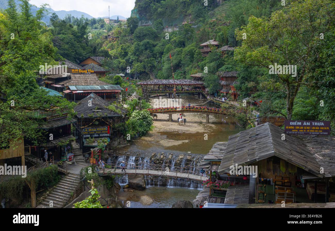Cat Cat Village - ein beliebtes, landschaftlich reizvolles ethnisches Dorf in Sapa, Vietnam Stockfoto