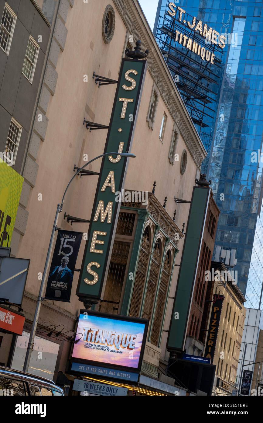 Titanique spielt im St. James Theatre in New York City, 2026, USA Stockfoto