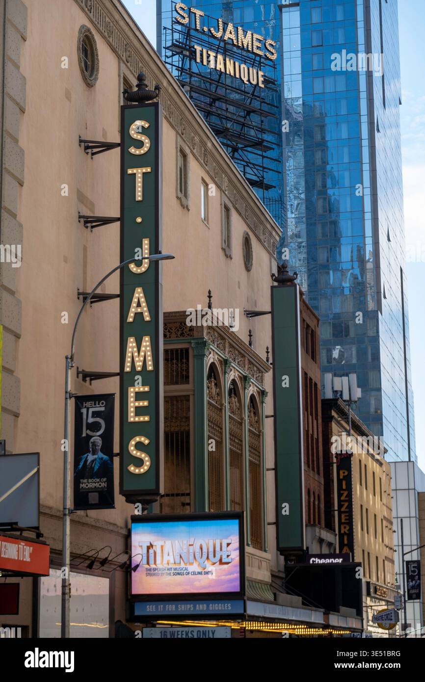 Titanique spielt im St. James Theatre in New York City, 2026, USA Stockfoto
