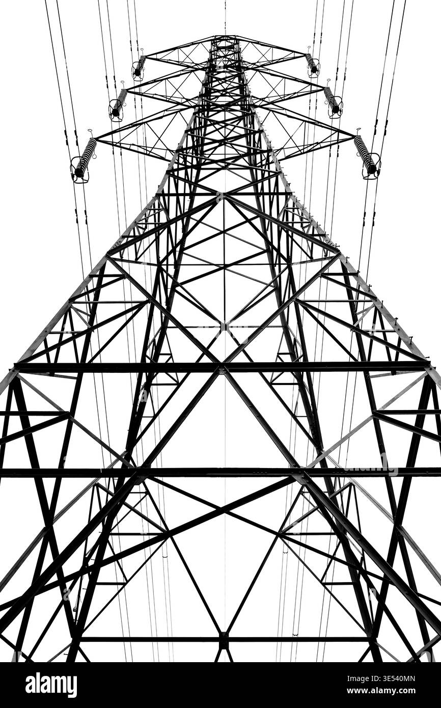 Strompylon mit Hochspannungskabel als Teil des Natioinal Grid isoliert auf einem weißen Hintergrund Stockfoto