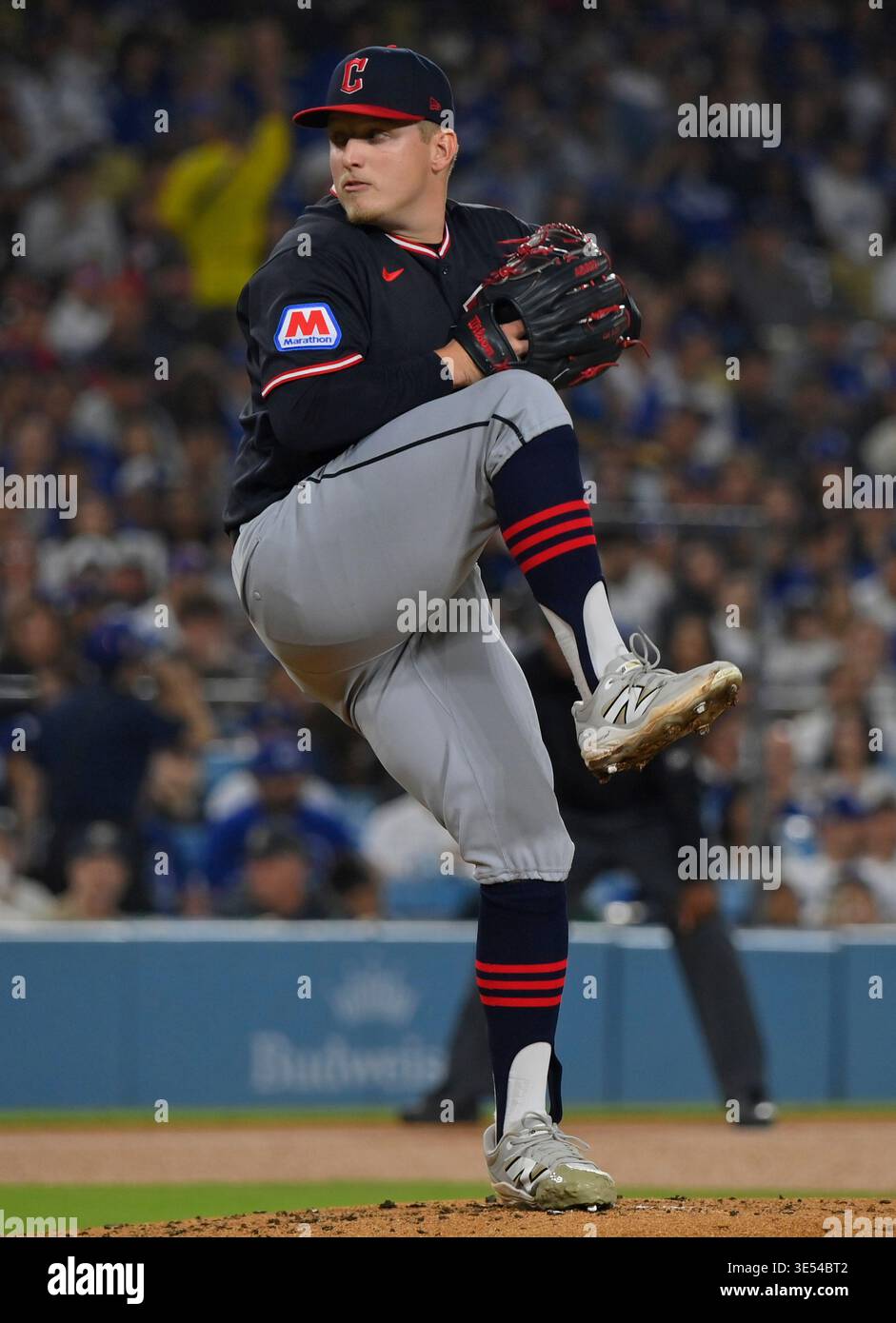 Los Angeles, Usa. 30. März 2026. Cleveland Guardians Starting Pitcher Parker Messick wird am Montag, den 30. März 2026, im Dodger Stadium in Los Angeles gegen die Los Angeles Dodgers liefern. Foto: Jim Ruymen Credit: UPI/Alamy Live News Stockfoto