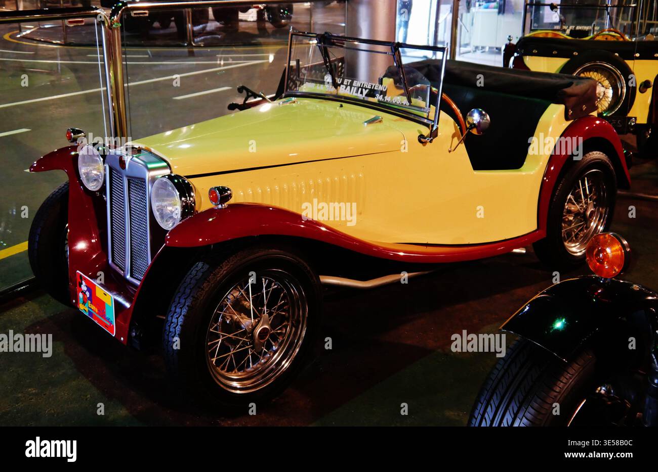 Innenbereich des Emirates National Auto Museum, Abu Dhabi Emirate, Vereinigte Arabische Emirate, Januar 2024 Stockfoto