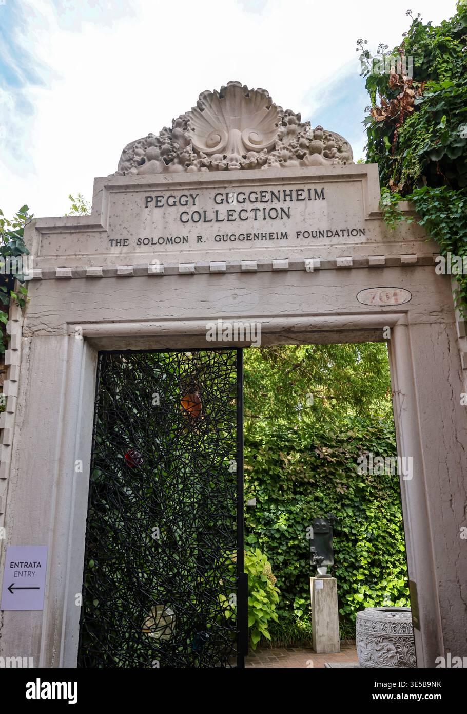 Venedig, Italien - 5. September 2022: Eintritt in die Peggy Guggenheim Galerie in Venedig. Iataly Stockfoto