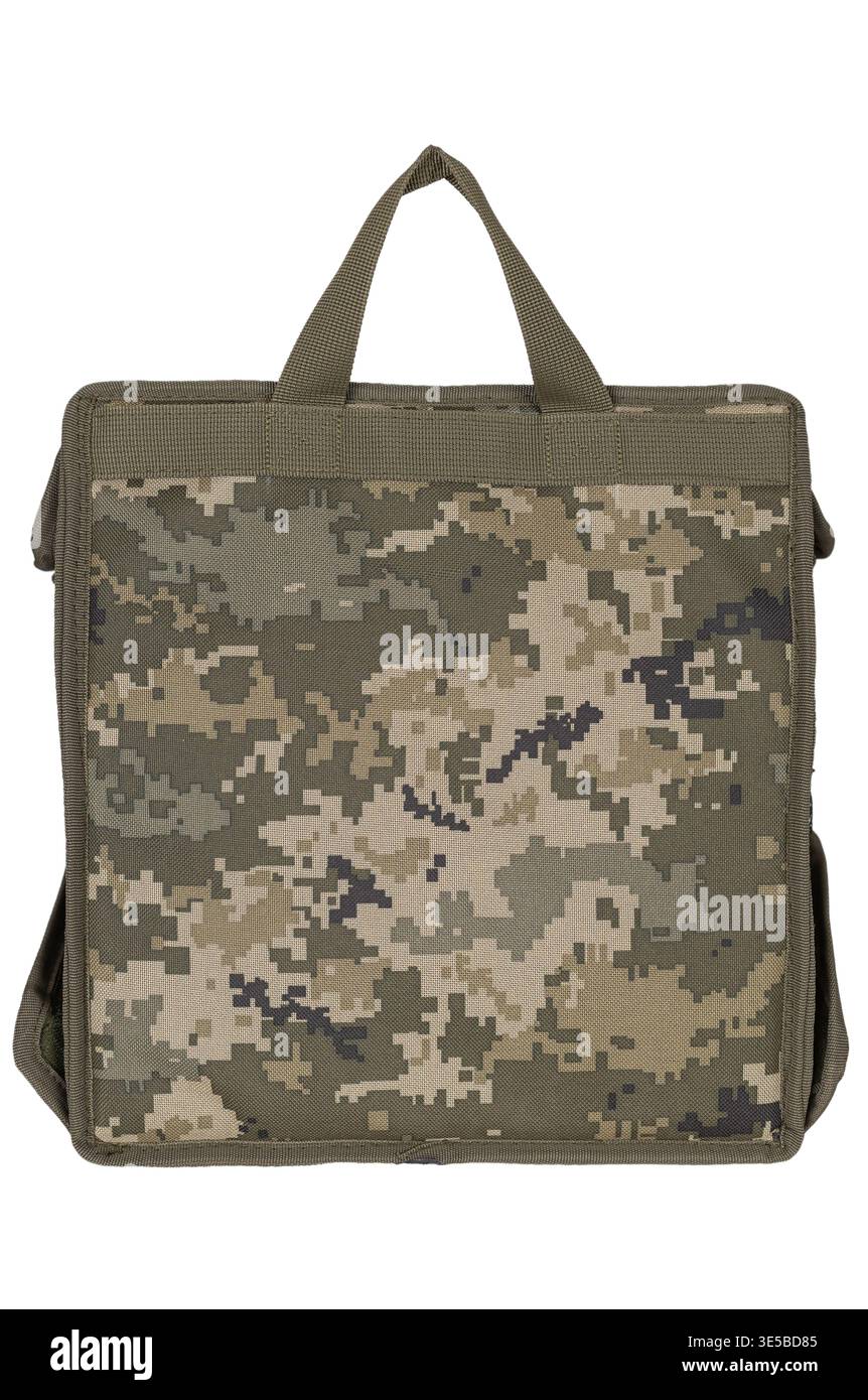 Robuste Camouflage-Tasche mit verstärktem Griff und vielseitigen MOLLE-Befestigungspunkten zur Aufbewahrung Stockfoto
