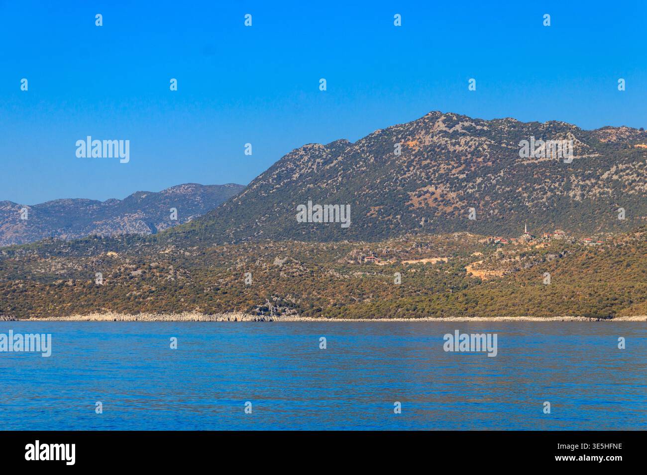 Blick auf das Taurusgebirge und das Mittelmeer bei Demre, Provinz Antalya in der Türkei Stockfoto