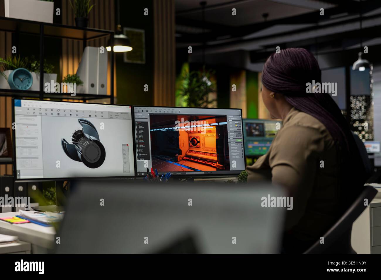 Spieleentwickler nutzen KI-generiertes Programm, um Raumschiffstationen mit Deep Learning, einer futuristischen Umgebung zu entwerfen, die durch maschinelles Lernen und Cloud Computing verbessert wird. Stockfoto
