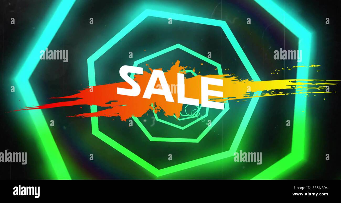 Mit auffälligem VERKAUFSTEXT, der über orange-gelbes Farbspritzer auf digitaler Anzeige bewegt, Neon-Sechsecken Stockfoto