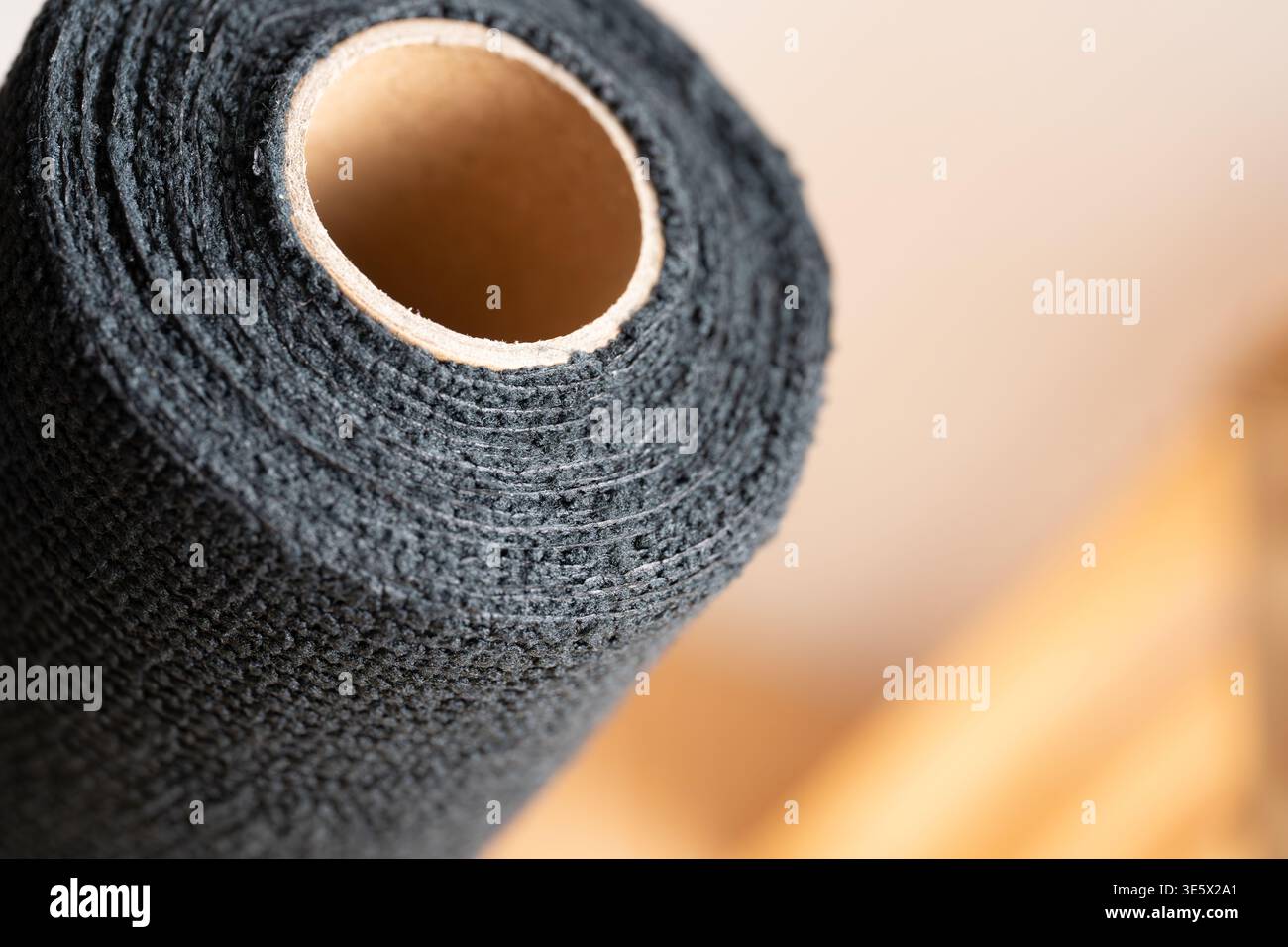 Eine Rolle aus strukturiertem Baumwollgewebe Stockfoto