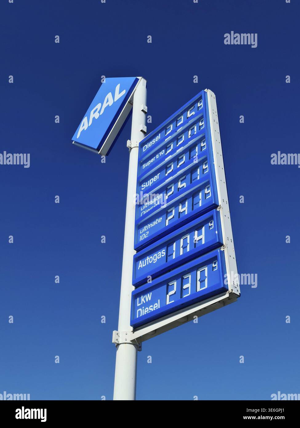 vuse vape tobacco flavors Aral Tankstelle Victoriastraße Marl Deutschland #75009 main image 0