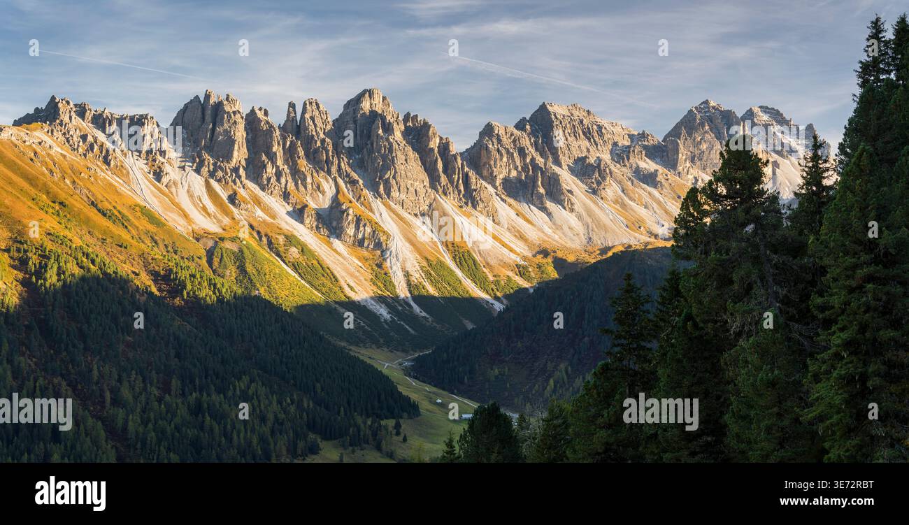 Kalkkögel von Salfains, Stubaier Alpen, Tirol, Österreich Stockfoto