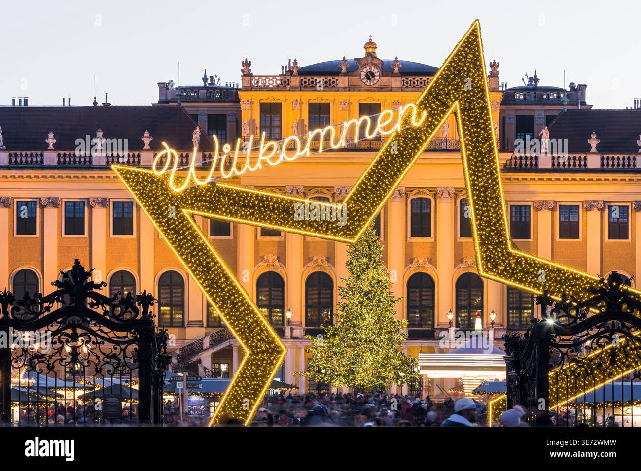 Weihnachtsmarkt, Schloss Schönbrunn, 13. Bezirk Hietzing, Wien, Österreich Stockfoto