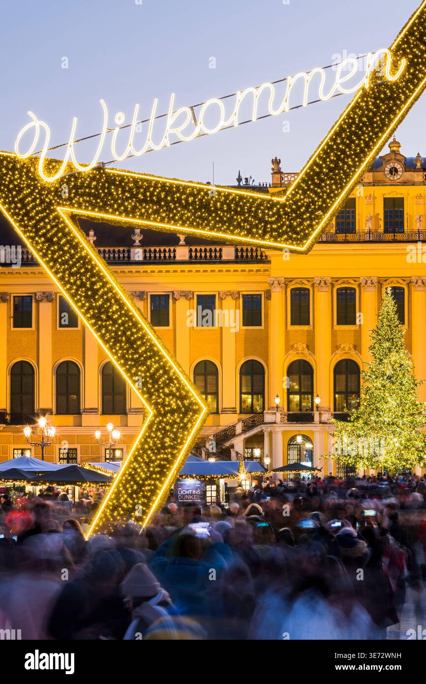 Weihnachtsmarkt, Schloss Schönbrunn, 13. Bezirk Hietzing, Wien, Österreich Stockfoto