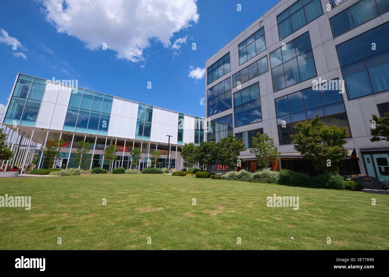 Blick auf neue Gebäude, Teil der West Campus Entwicklung. Auf der Australian National University, ANU, Campus. In Canberra, Australien. Stockfoto