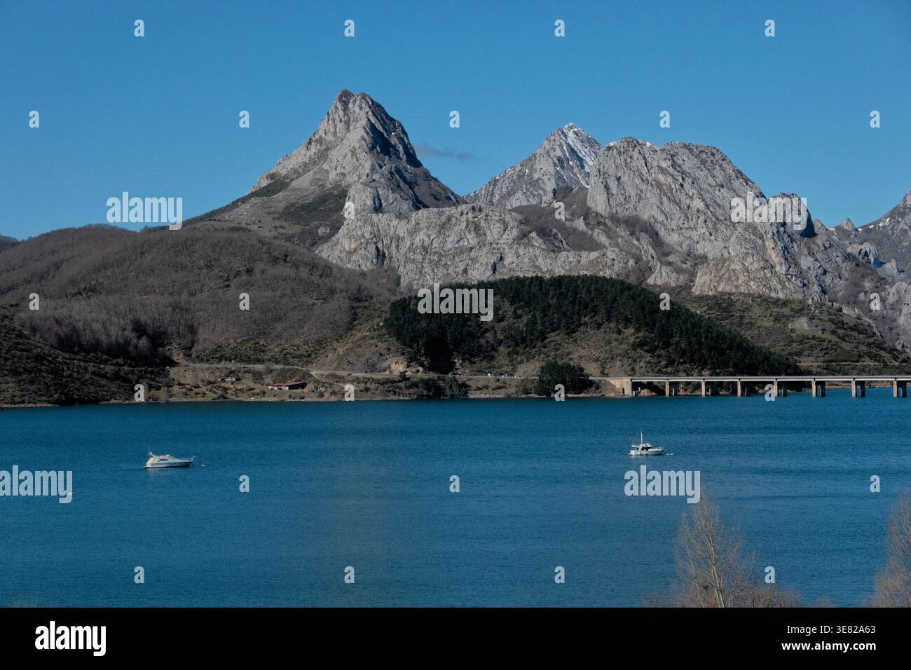 Pico Gilbo und die Kantabrischen Berge, Riaño, Kastilien und León, Spanien Stockfoto