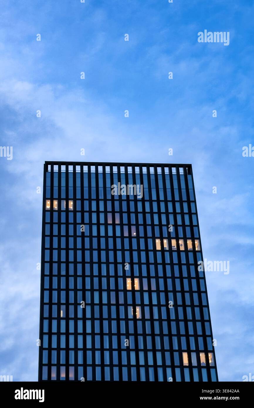 Manchester, Vereinigtes Königreich - 11. März 2026: Das Spinningfields-Gebäude Nr. 1, einer der höchsten Bürotürme in Manchester. Ein nachhaltiges Bauwerk Stockfoto
