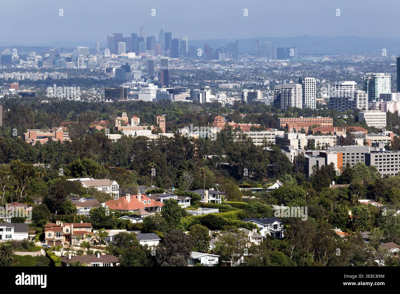 Blick vom Getty Center in Kalifornien, USA in Richtung Downtown Los Angeles Stockfoto