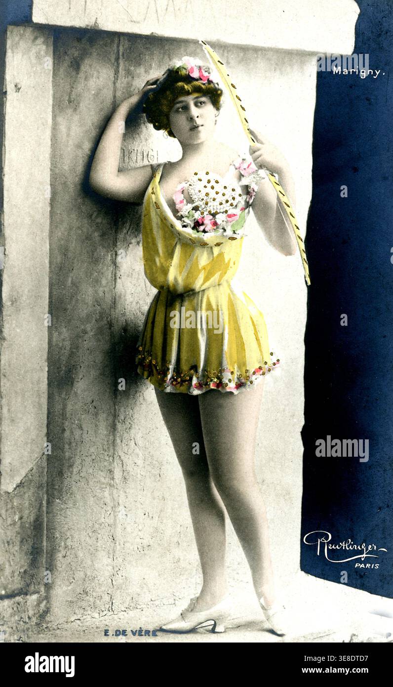 Elise DE VERE (1879–nach 1918) – französische Schauspielerin am Theater Marigny und an der Oper, englischer Herkunft, fotografiert von Reutlinger um 1901 Stockfoto