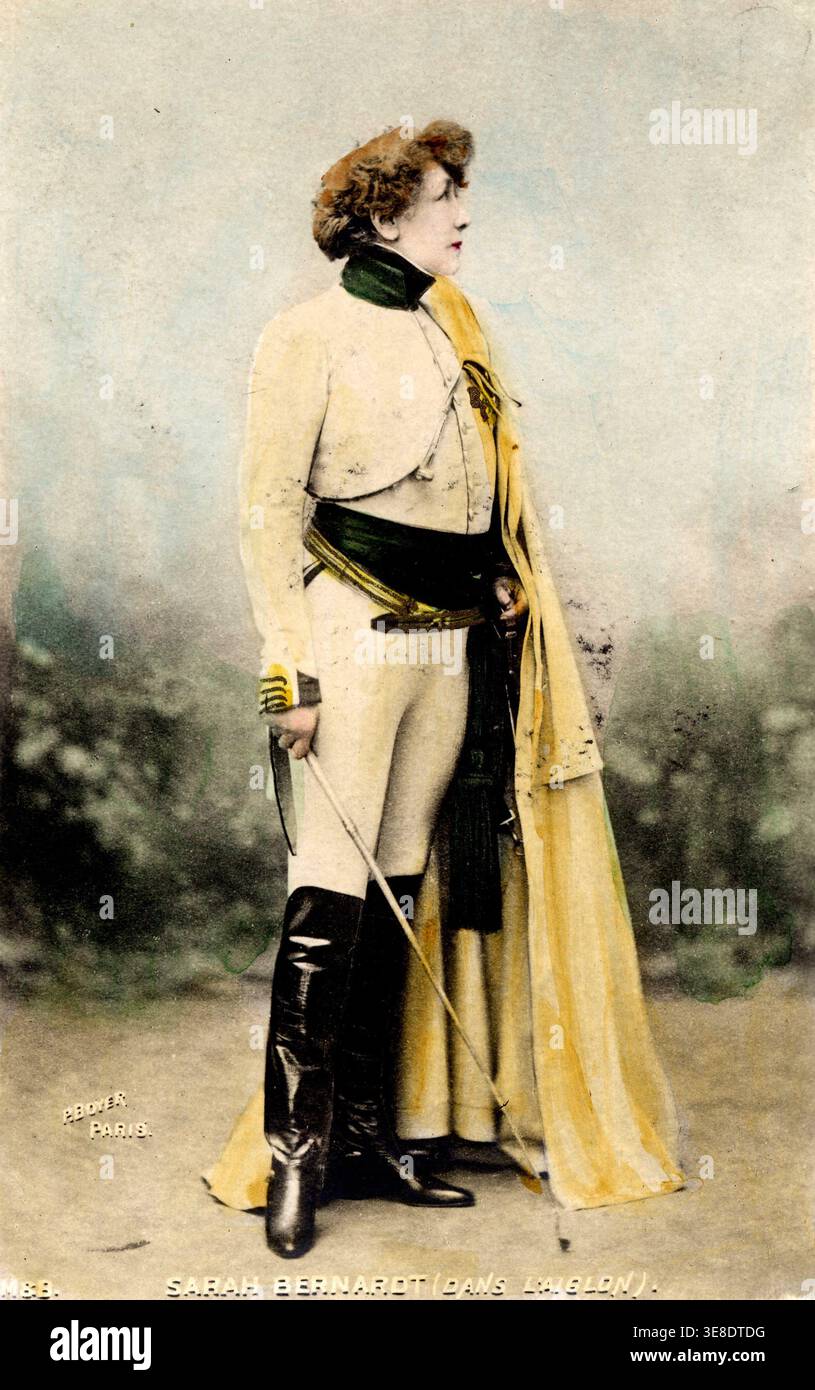 Porträt von Henriette Rosine Bernard, bekannt als Sarah Bernhardt (1844–1923), in Edmond Rostands Stück L'Aiglon. Stockfoto