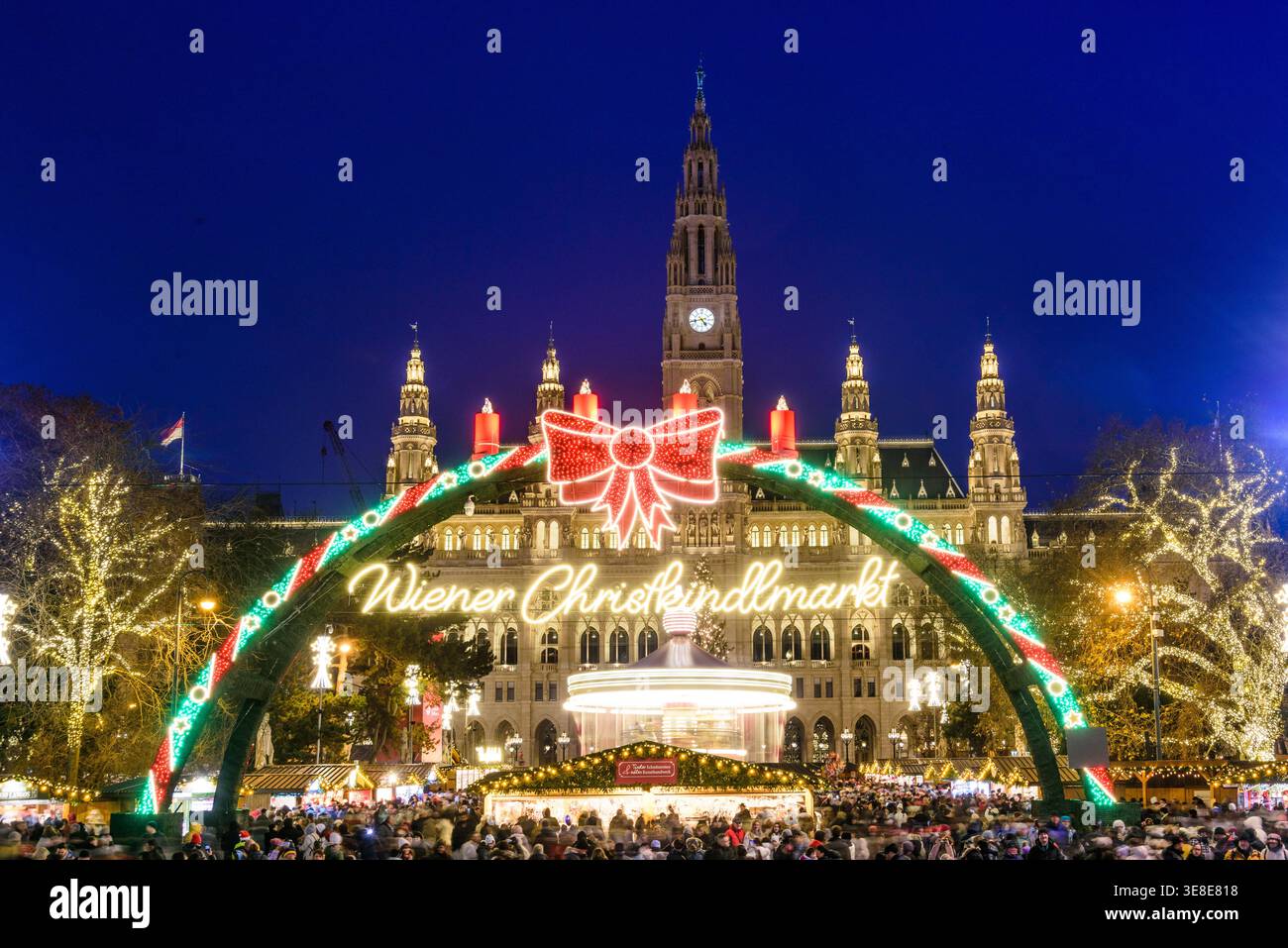 Wien, Rathausplatz, Weihnachtsmarkt // Wien, Weihnachtsmarkt am Rathausplatz *** Wien, Rathausplatz, Weihnachtsmarkt Wien, Weihnachtsmarke Stockfoto