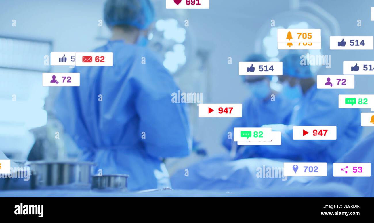 Behandelnde Ärztin in blauem Kleid, die am ODER mit Instrumententablett mit schwebenden Symbolen arbeitet Stockfoto