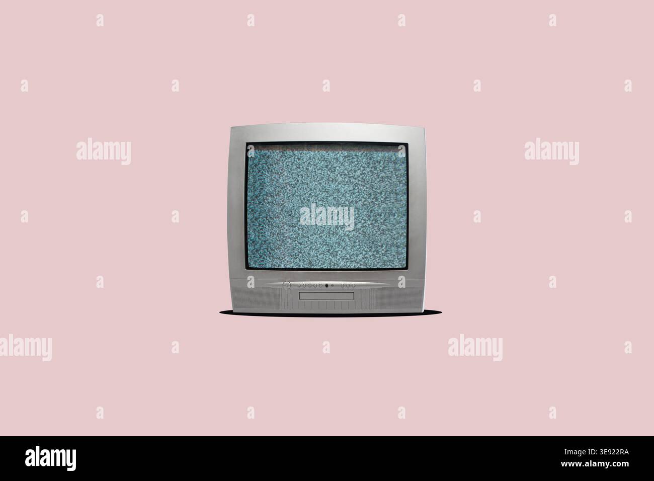 Altes Vintage-Fernsehen, alte analoge Jahre, isoliert auf einem leeren Hintergrund. Stockfoto