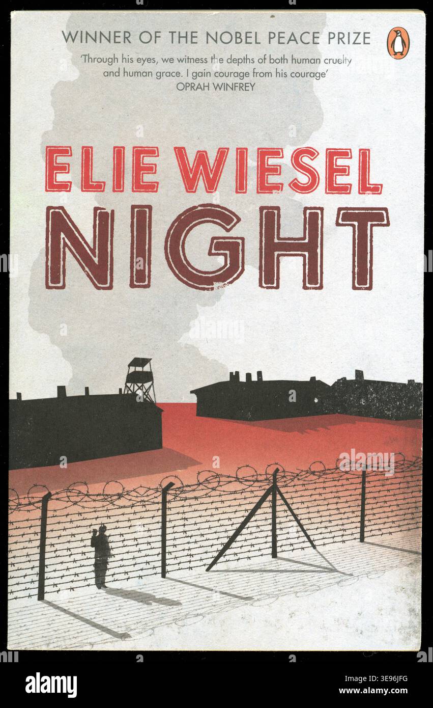 Gebrauchte Taschenbuch-Frontseite Nacht von Elie Wiesel 1. Veröffentlichung 1958 Frankreich, diese Penguin-Ausgabe 2008, UK Stockfoto