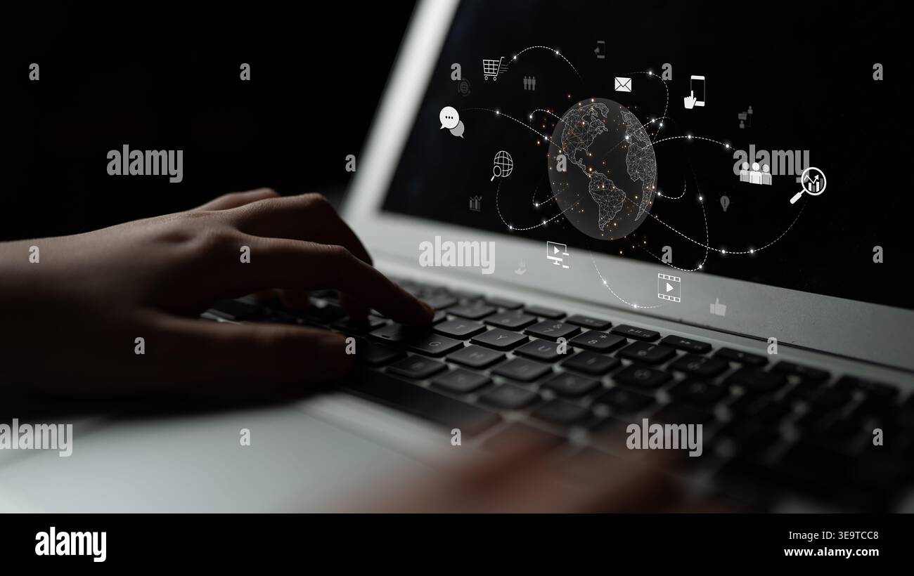 Visualisierung der globalen digitalen Kommunikation und Online über mehrere Plattformen hinweg, einschließlich globales Netzwerk, digitales Netzwerk und Kommunikationsnetzwerk Stockfoto