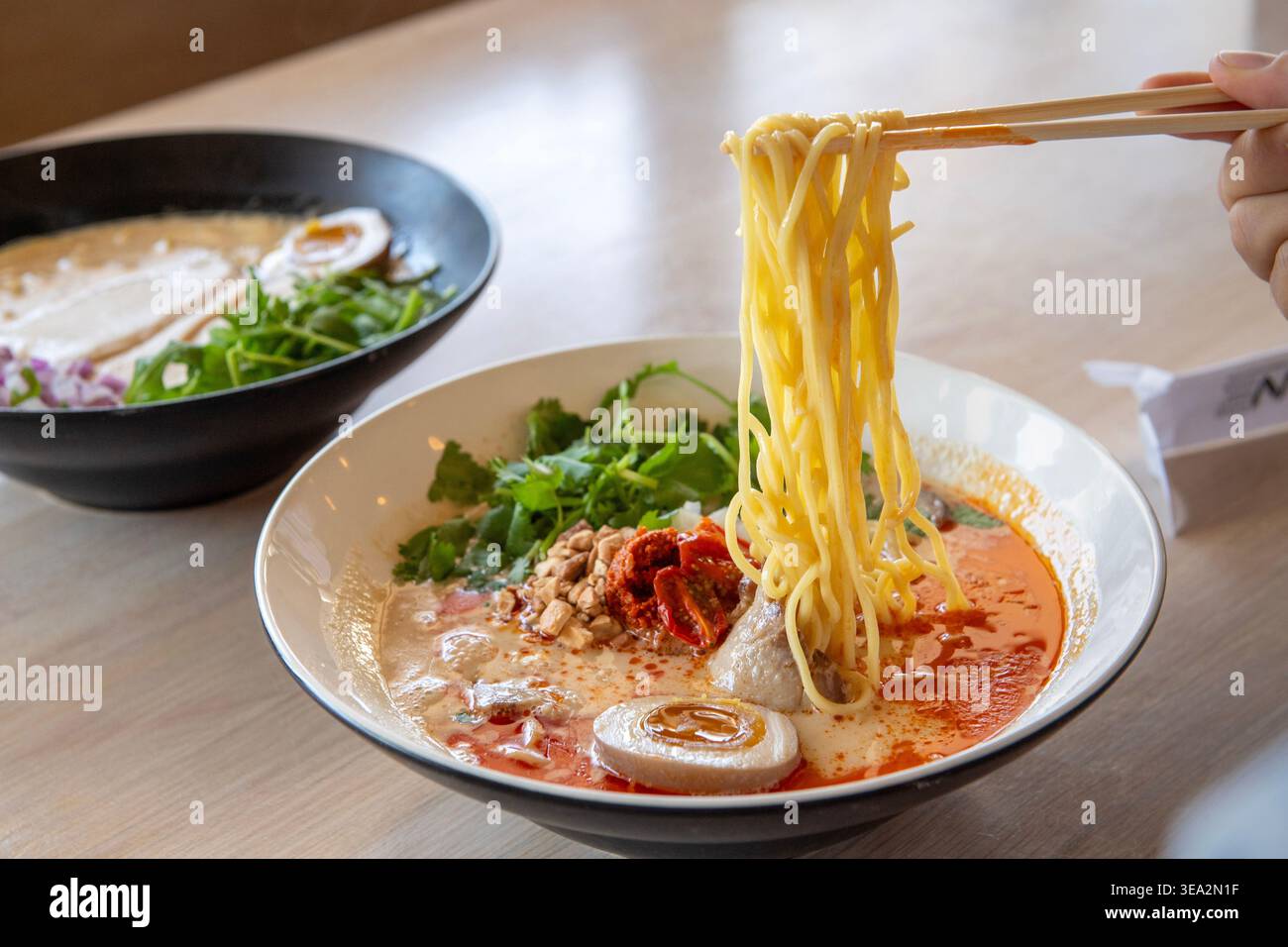 Ramen-Suppe in Sazan, Austin, Texas, 14. Oktober 2025. (Foto: John Anderson) Stockfoto