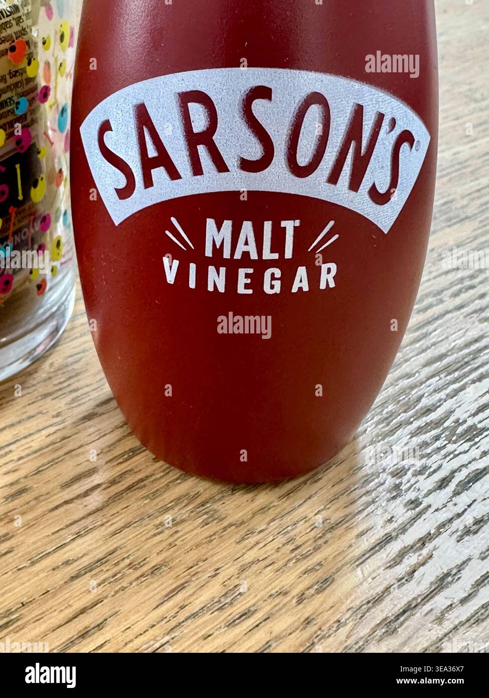 Sarsons Essigflasche Stockfoto