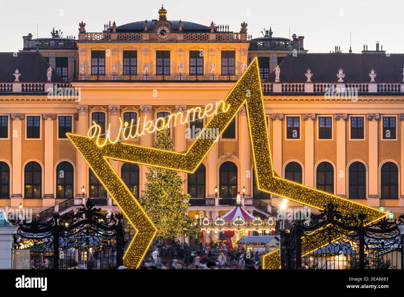 Weihnachtsmarkt, Schloss Schönbrunn, 13. Bezirk Hietzing, Wien, Österreich Stockfoto