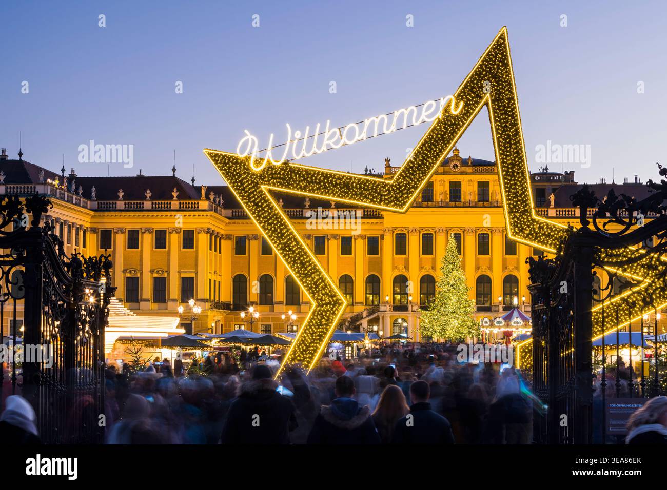 Weihnachtsmarkt, Schloss Schönbrunn, 13. Bezirk Hietzing, Wien, Österreich Stockfoto