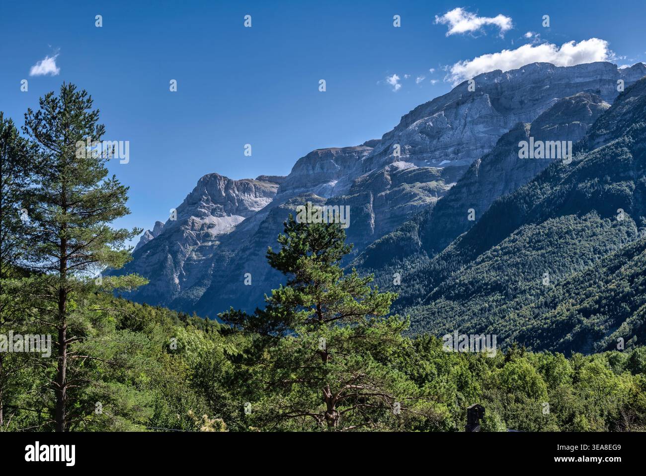 Valle de Pineta, Pineta Valley, Sobrarbe, Huesca, Aragon, Spanien. September 2024 Stockfoto