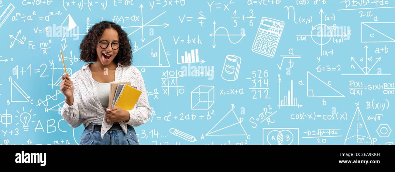 Sammlung von mathematischen Konzepten und Lernmomenten im Klassenzimmer mit einem lächelnden Lehrer Stockfoto