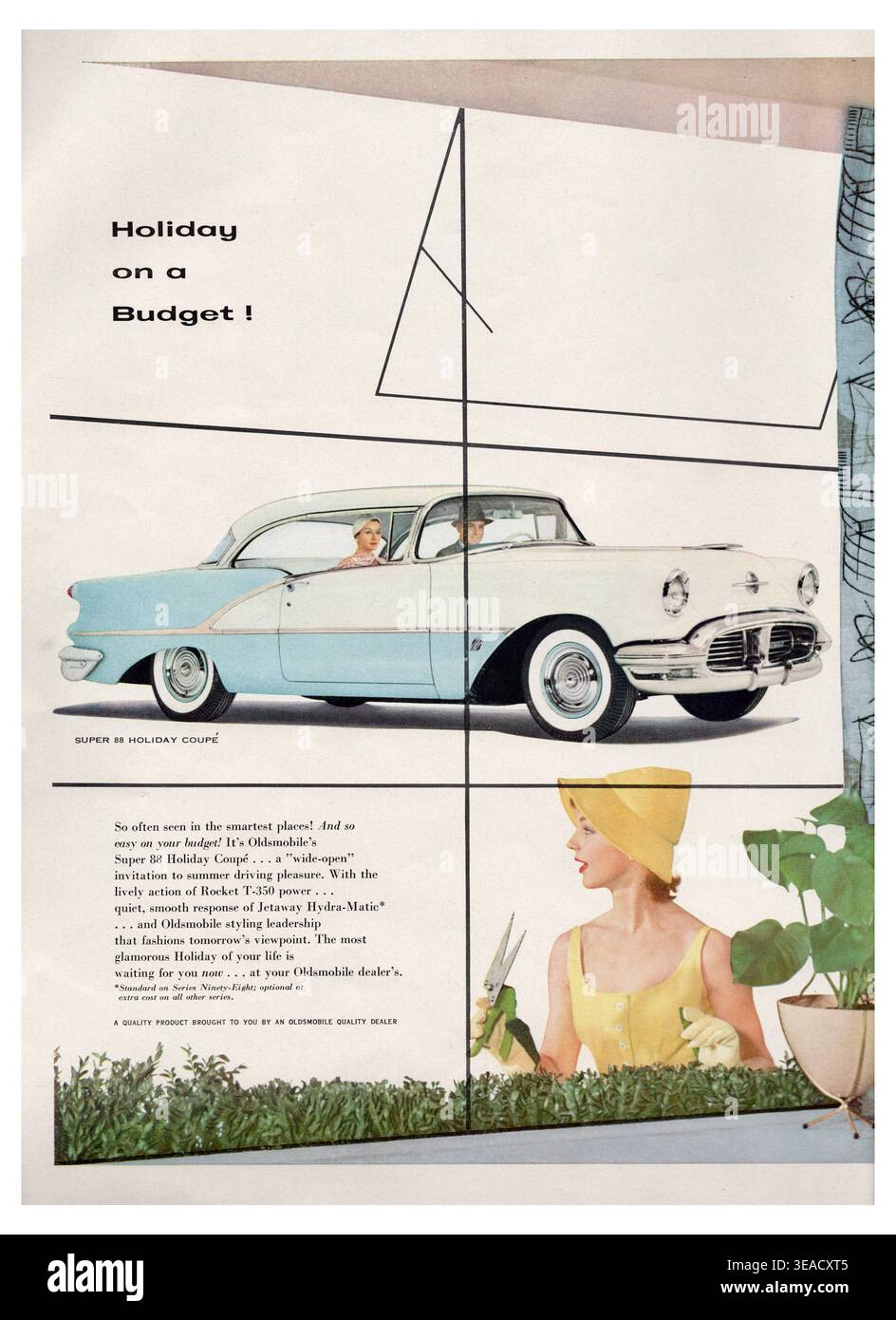 1956 Oldsmobile Super 88 Holiday Coupé-Werbespot mit dem Thema „Holiday on a Budget“, in dem der Motor „Rocket T-350“ und das Getriebe „Jetaway Hydra-Matic“ vorgestellt werden. Stockfoto