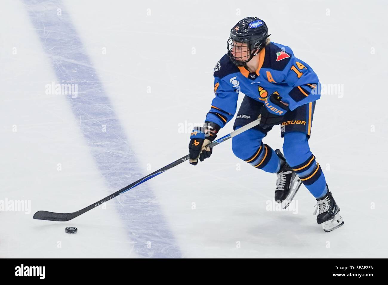 Toronto, Ontario, Kanada. April 2026. Defenderin Ella Shelton #17 der Toronto Sceptres während eines Spiels gegen die Toronto Sceptres und New York Sirens im Coca-Cola Coliseum am 21. April 2026 in Toronto, Kanada. (Kreditbild: © Leonardo Ramirez/eyepix via ZUMA Press Wire) NUR REDAKTIONELLE VERWENDUNG! Nicht für kommerzielle ZWECKE! Stockfoto