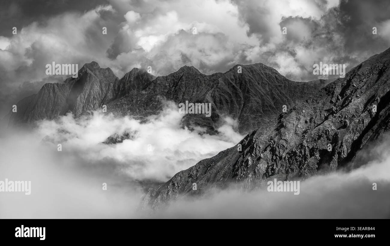 Blick auf die Berglandschaft von Österreich Stockfoto