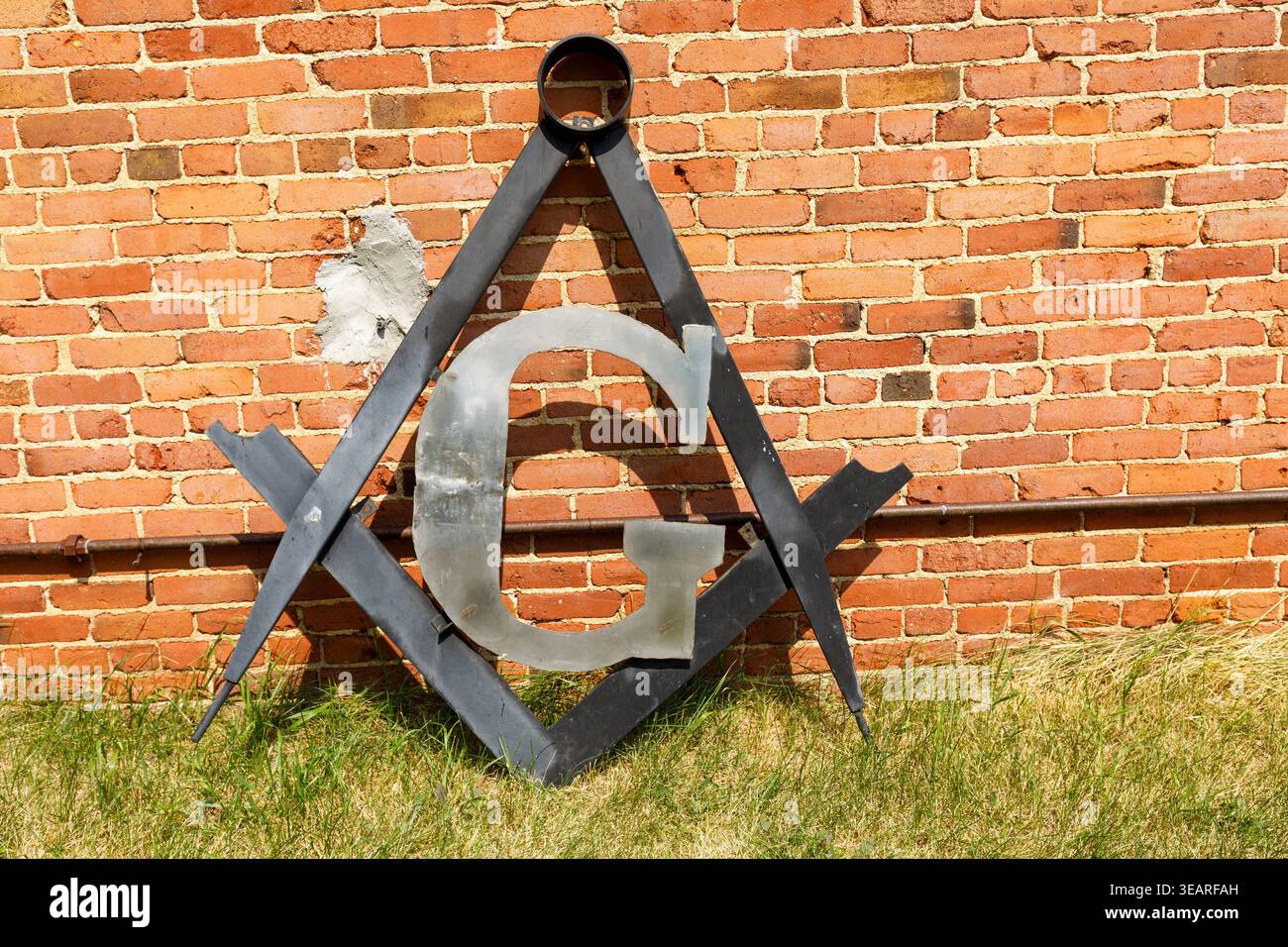 Bremssättel mit symbolischem G-Zeichen, Geisterstadt Pony, Montana, USA Stockfoto