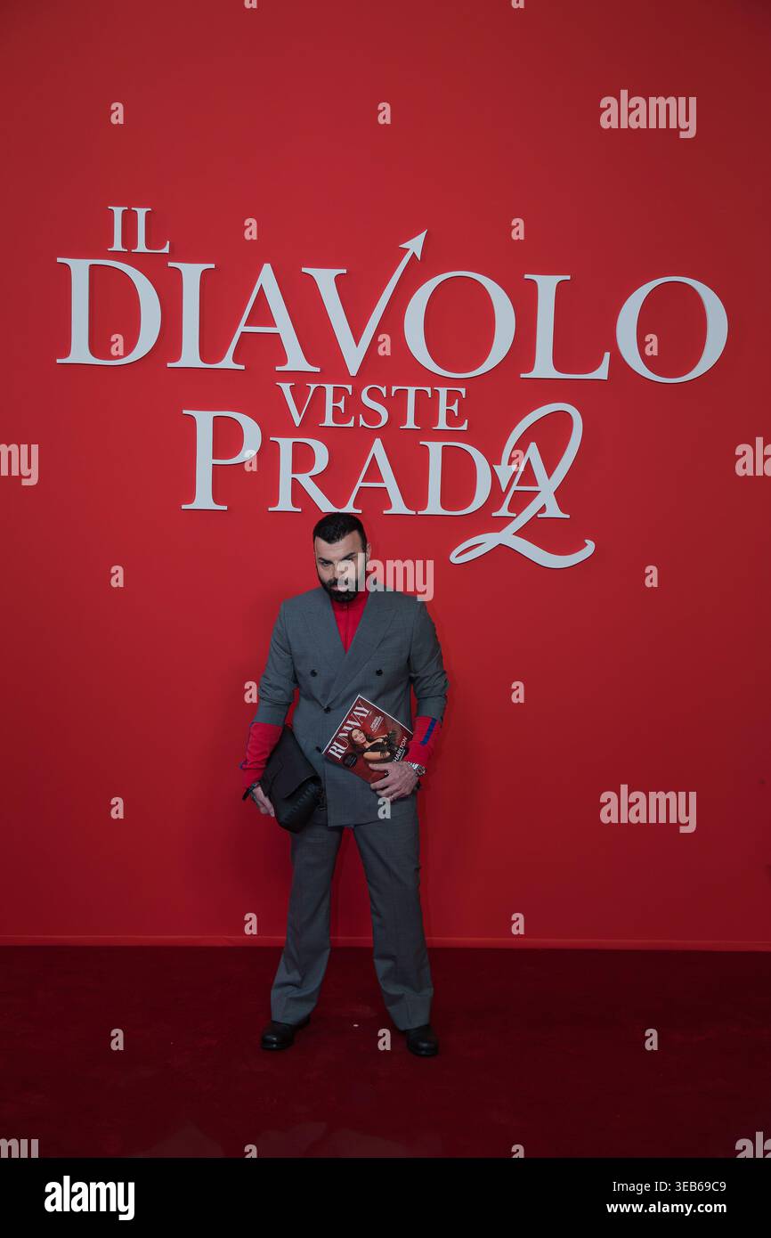 Rinascente – Piazza Duomo, Mailand, Italien, 23. April 2026, Vincenzo Maisto während des FOTORUFS - IL DIAVOLO VESTE PRADA 2 - Nachrichten Stockfoto