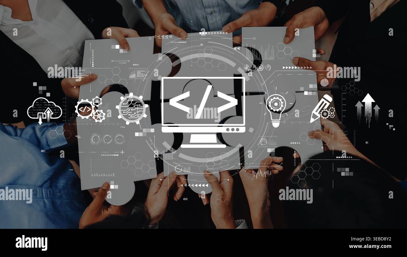Eine vielfältige Gruppe von Fachleuten arbeitet an der Softwareentwicklung zusammen, umgeben von digitalen Elementen, die Innovation und effektive Teamarbeit hervorheben Stockfoto
