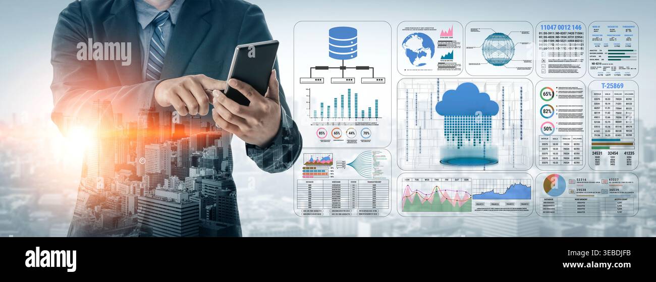 Geschäftsmann mit Smartphone mit Datenvisualisierung und Cloud-Computing-Grafik vor dem Hintergrund moderner Stadtlandschaft Fluxor. Stockfoto